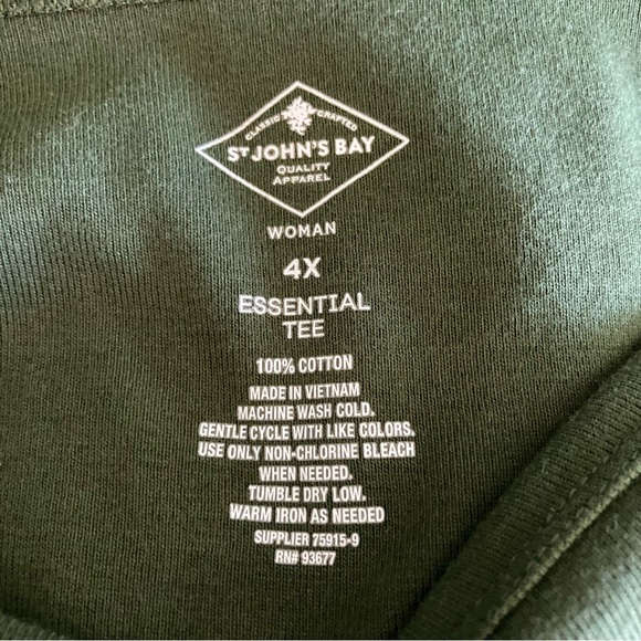 5/$15 St. John's Bay Green LS Essential Tee 4X - Picture 3 of 5